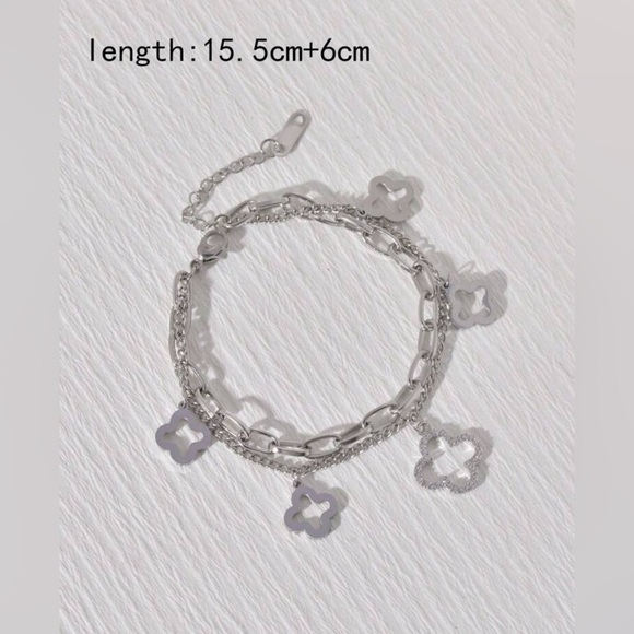 Elegant Silver Bracelet with Motif Flower Charms Double Chain - Picture 3 of 3